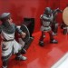 Набор игрушечный из 2-х рыцарей с оружием и аксессуарами фото - 2