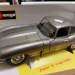Jaguar "E" Coupe 1961 1:18 Bburago коллекционная модель автомобиля red фото - 12