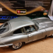 Jaguar "E" Coupe 1961 1:18 Bburago коллекционная модель автомобиля red фото - 19