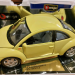Volkswagen New Beetle 1:18 Bburago коллекционная модель автомобиля фото - 8