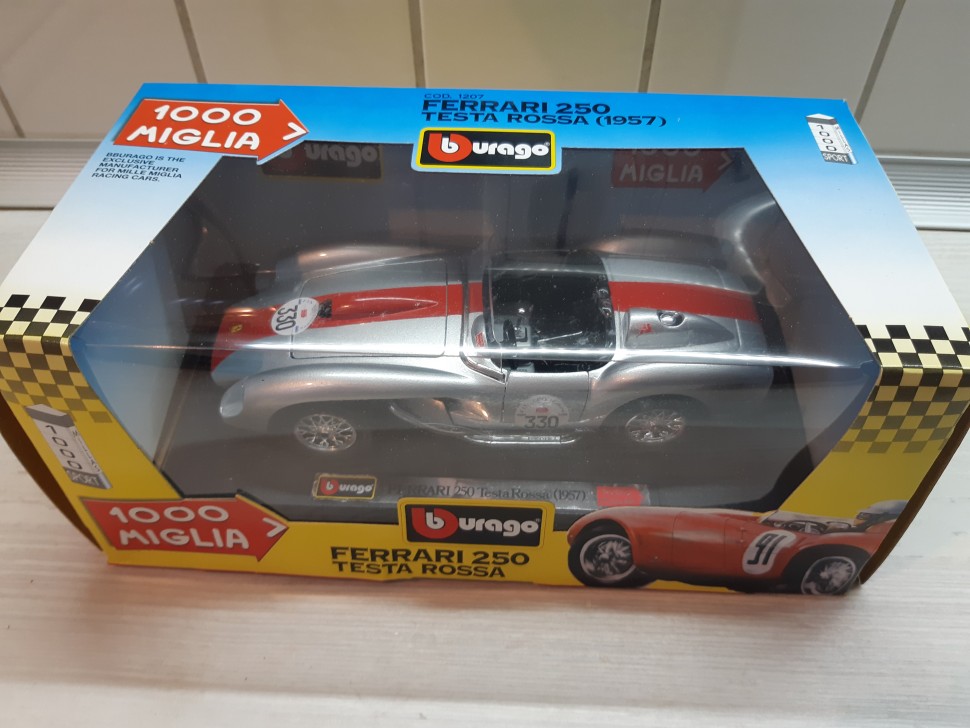 自動車 Ferrari 250 Testa Rossa 1:24 Ferrari 250 Testa Rossa - Niska cena na Allegro
